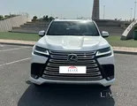 Lexus LX 700